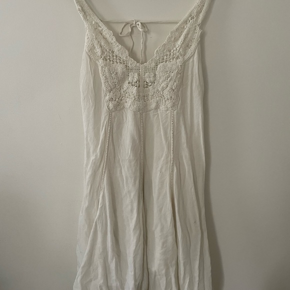 ONeill surf collab with Ana Sui Bohemian Cream Lace Dress - Picture 4 of 13